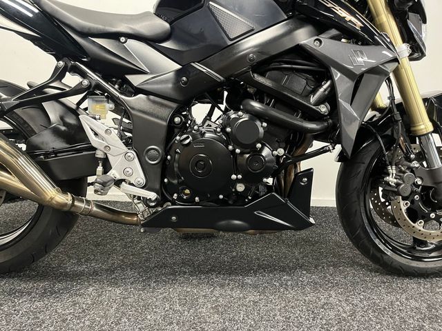 suzuki - gsr-750-a