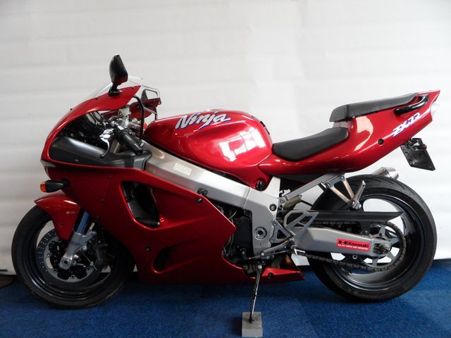 kawasaki - zx-7r-ninja