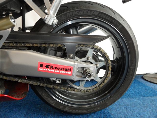 kawasaki - zx-7r-ninja
