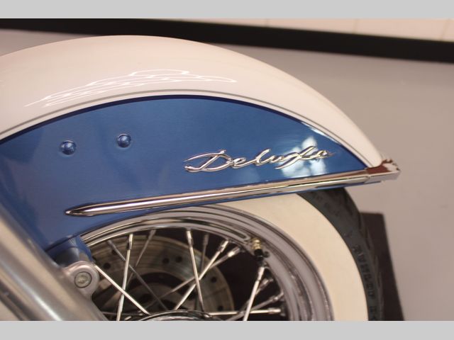 harley-davidson - deluxe--heritage-special-flstni