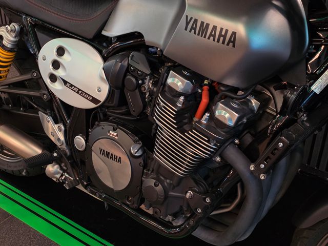 yamaha - xjr-1300