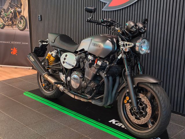 yamaha - xjr-1300