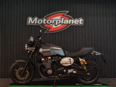 YAMAHA XJR 1300 – foto 2