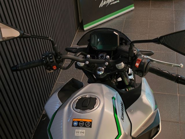kawasaki - z-7-hybrid