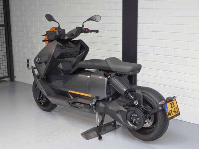 bmw - ce-04