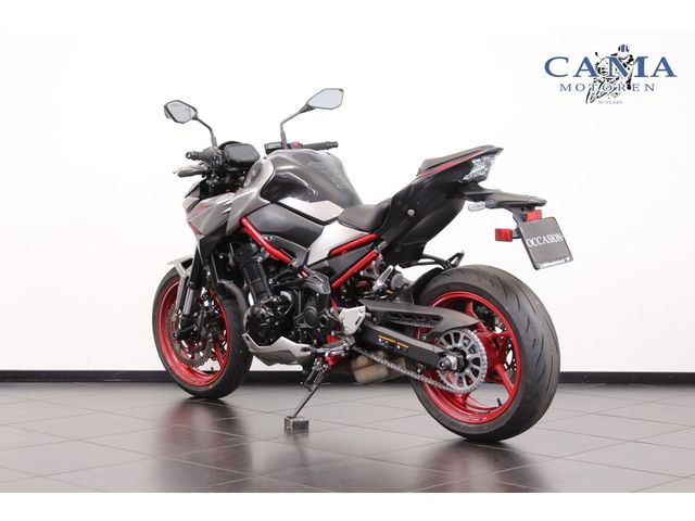 kawasaki - z900