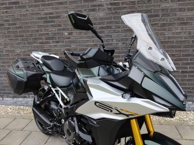 SUZUKI GSX-S 1000 GX – foto 4