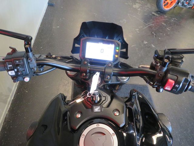 honda - cb-1000-r-black-edition