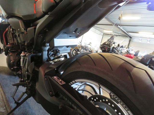 honda - cb-1000-r-black-edition