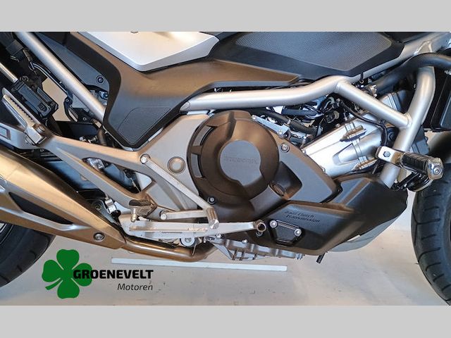 honda - nc-700-x-dct