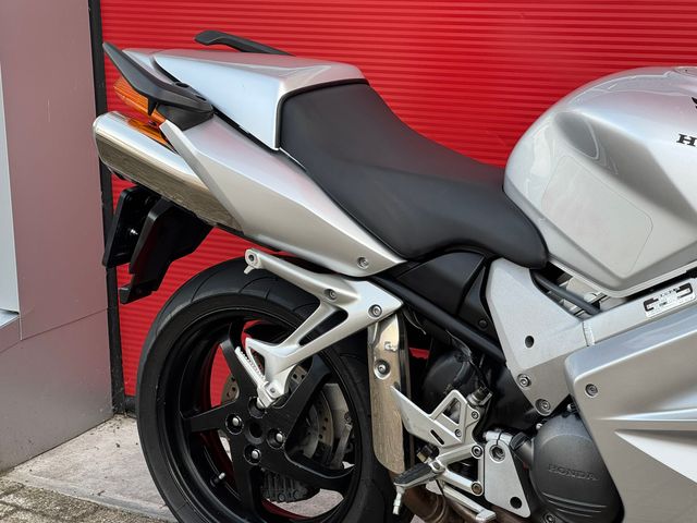 honda - vfr-800-fi-vtec