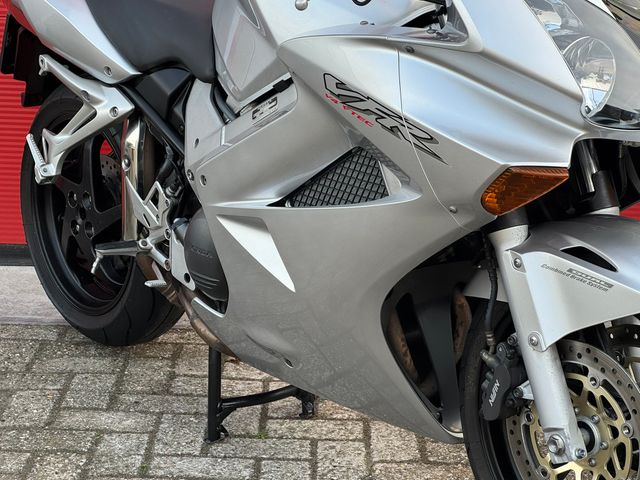 honda - vfr-800-fi-vtec
