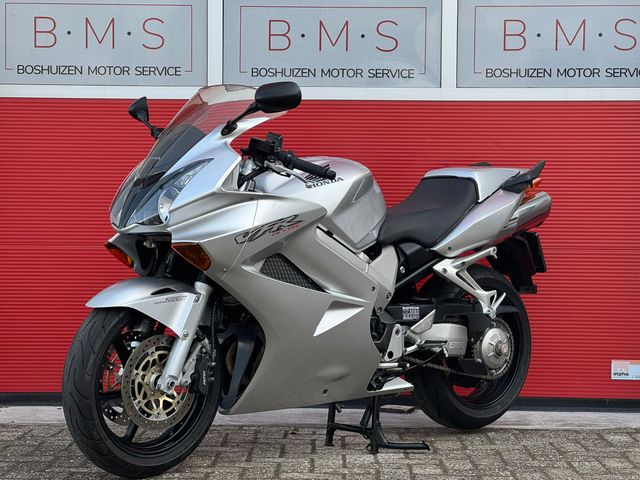 honda - vfr-800-fi-vtec
