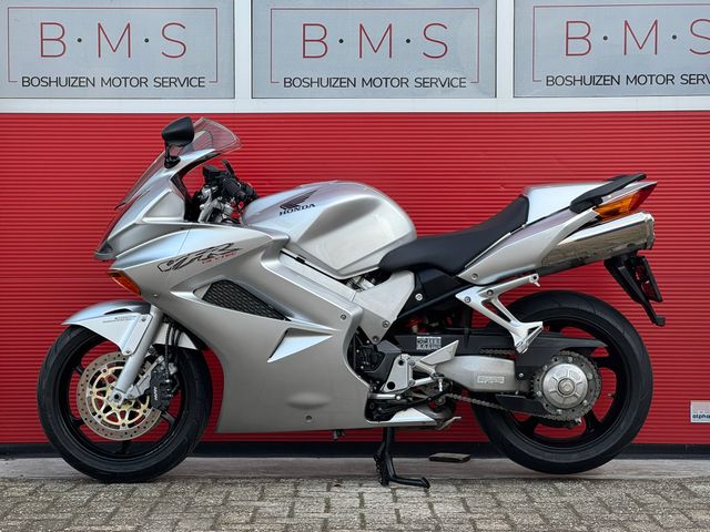 honda - vfr-800-fi-vtec