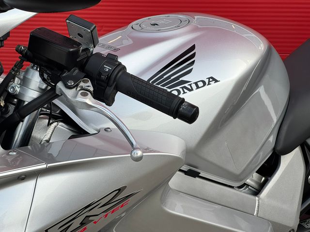 honda - vfr-800-fi-vtec