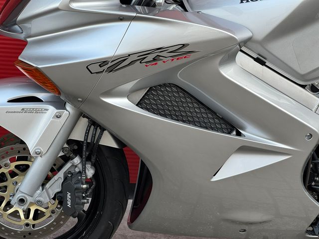 honda - vfr-800-fi-vtec