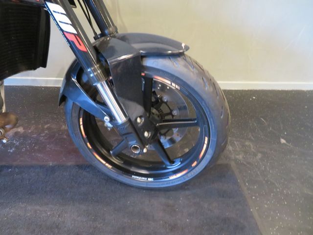 ktm - 690-duke-r