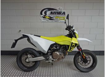Husqvarna 701 Supermoto 2025 nieuw