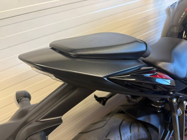 suzuki - gsx-s-750-abs