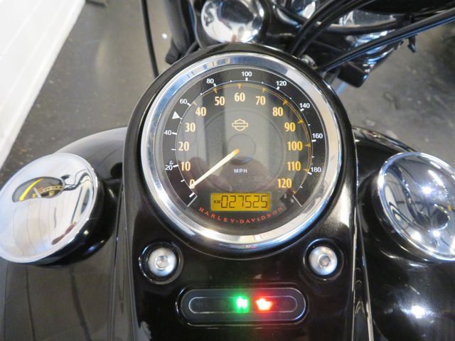 harley-davidson - street-bob-fxdbi-dyna