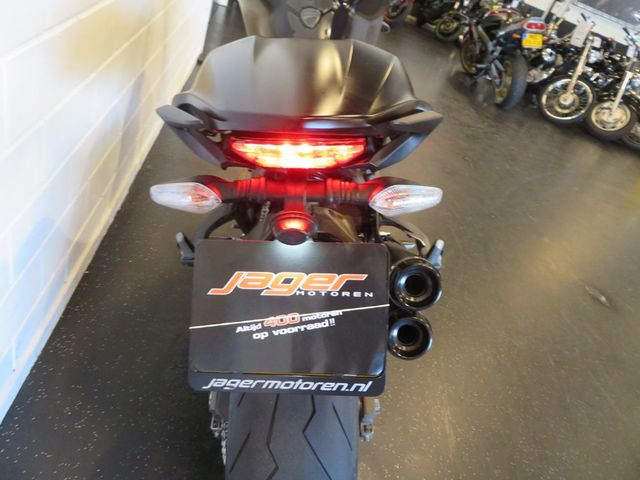 ducati - monster-821