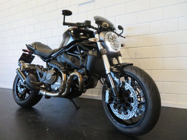 ducati - monster-821