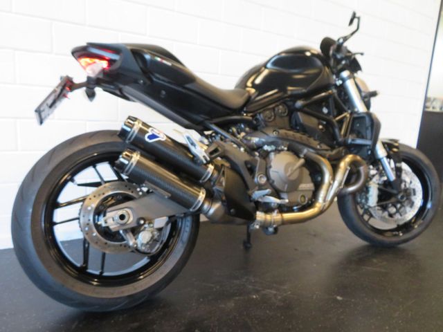 ducati - monster-821