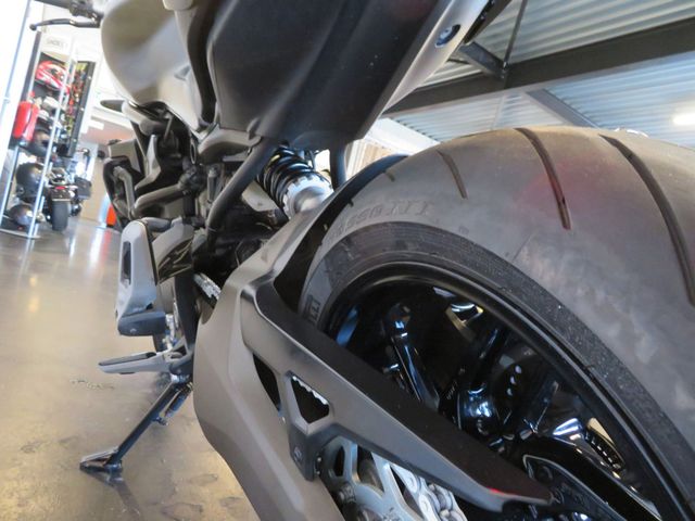 ducati - monster-821