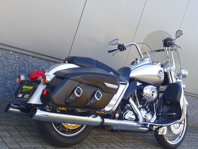 harley-davidson - road-king-classic-flhrci