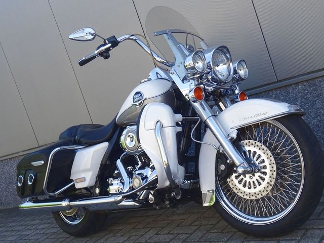 harley-davidson - road-king-classic-flhrci