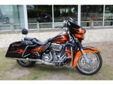 HARLEY-DAVIDSON STREET GLIDE CVO FLHXSE