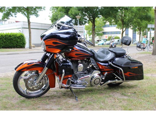 harley-davidson - street-glide-cvo-flhxse