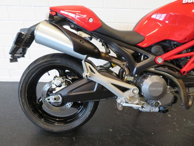 ducati - monster-696