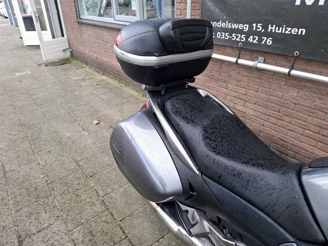 honda - nt-700-v-deauville