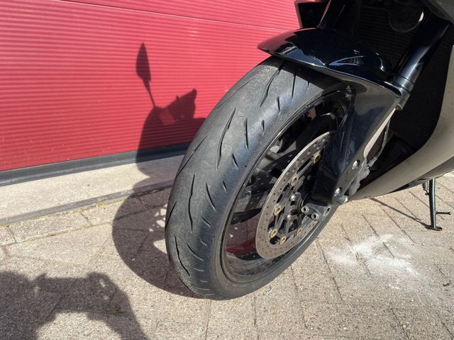 honda - cbr-600-rr