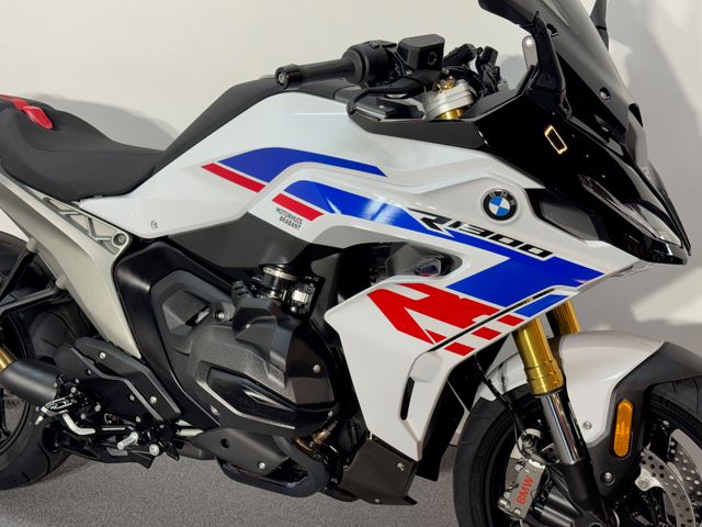 bmw - r-1300-rs