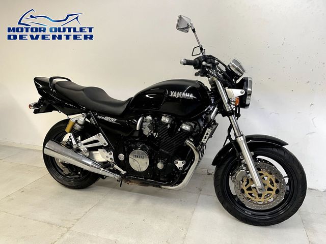 yamaha - xjr-1200