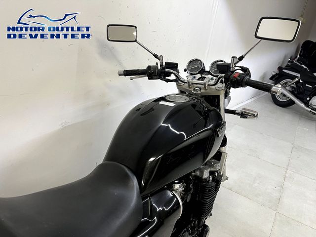 yamaha - xjr-1200