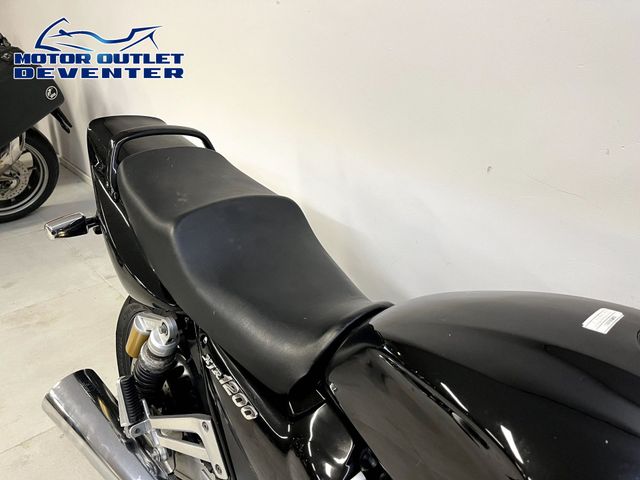 yamaha - xjr-1200