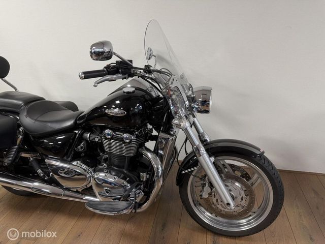 triumph - thunderbird