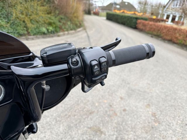 harley-davidson - street-glide-special-flhxs