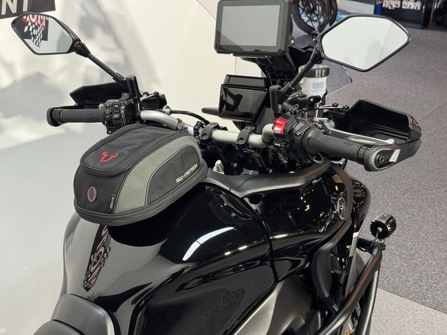 yamaha - tracer-9