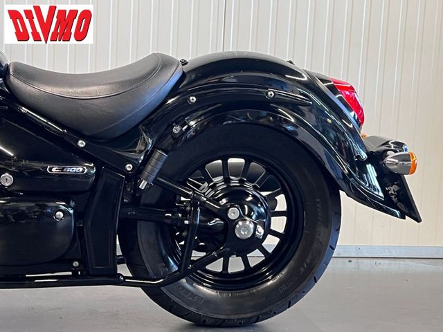 suzuki - c-800-intruder