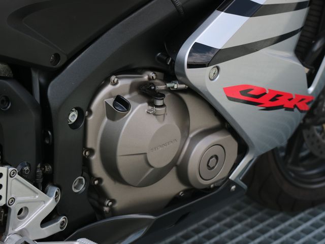 honda - cbr-600-rr
