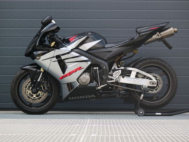honda - cbr-600-rr
