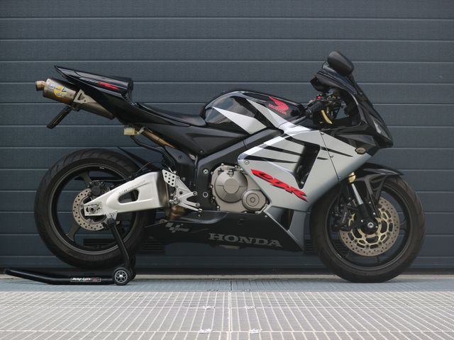 honda - cbr-600-rr