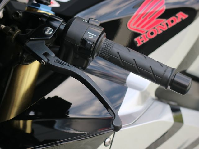 honda - cbr-600-rr