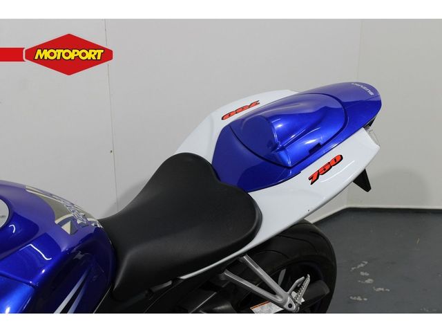 suzuki - gsx-r-750
