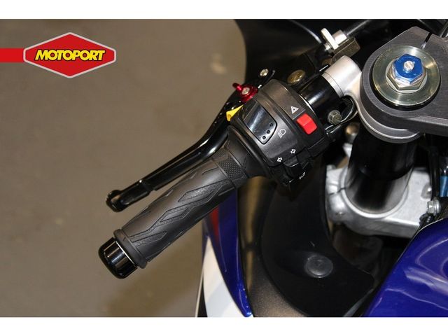 suzuki - gsx-r-750