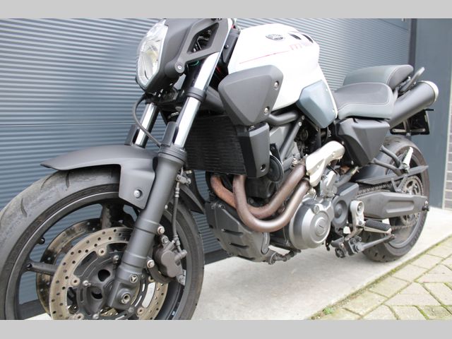 yamaha - mt-03